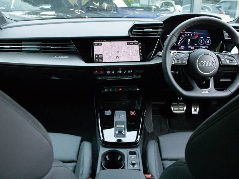 Audi RS3   Registered:2022(22)