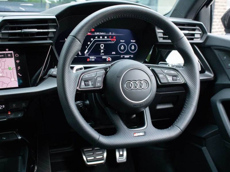 Audi RS3   Registered:2022(22)
