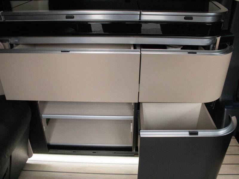 Mercedes Benz V Class   Registered:2021(21)