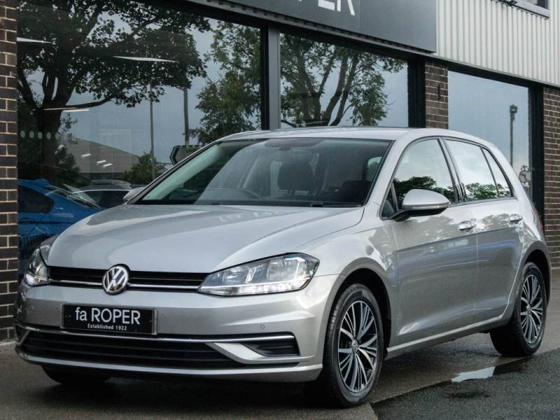 Volkswagen Golf   Registered:2017(67)