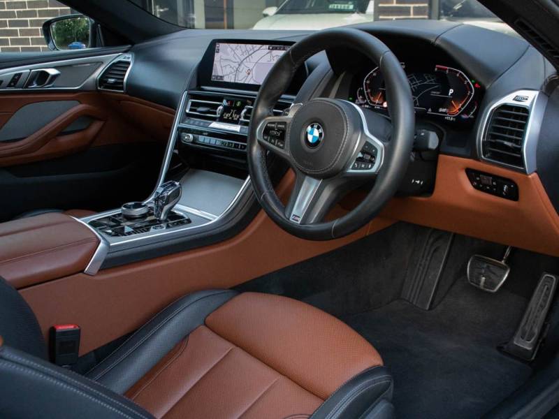 BMW 8 Series   Registered:2019(19)