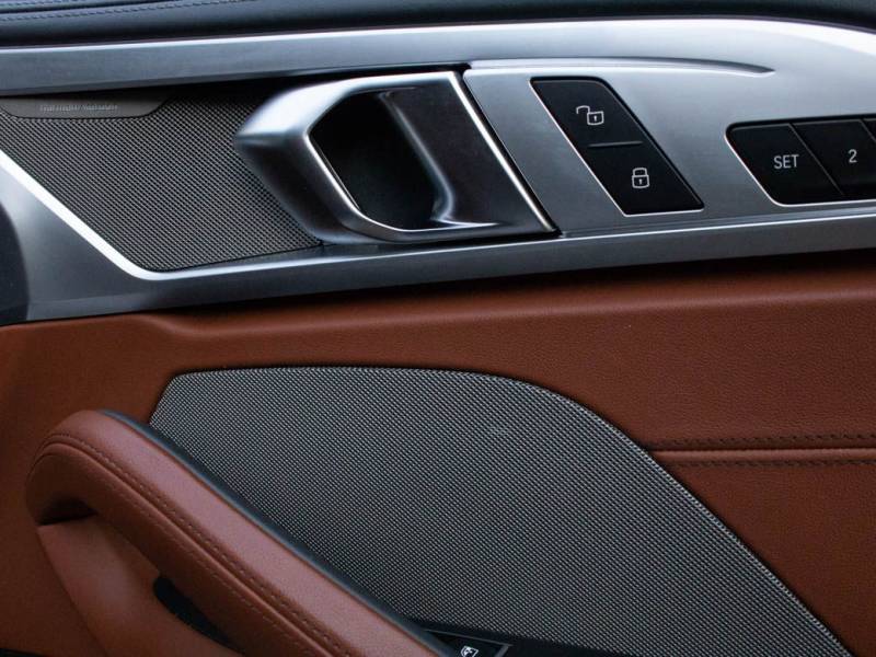 BMW 8 Series   Registered:2019(19)