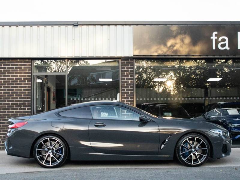 BMW 8 Series   Registered:2019(19)