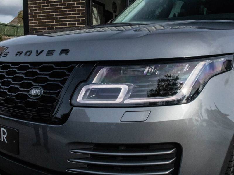 Land Rover Range Rover   Registered:2021(21)