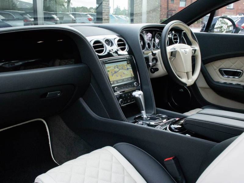 Bentley Continental GT   Registered:2016(16)