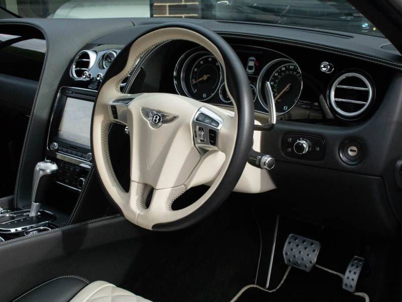 Bentley Continental GT   Registered:2016(16)