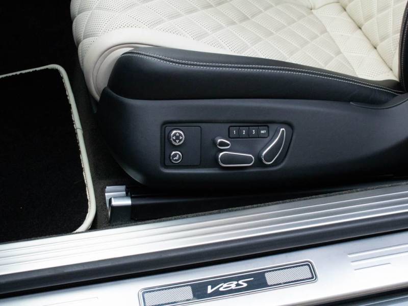 Bentley Continental GT   Registered:2016(16)