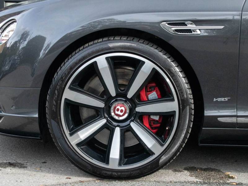 Bentley Continental GT   Registered:2016(16)