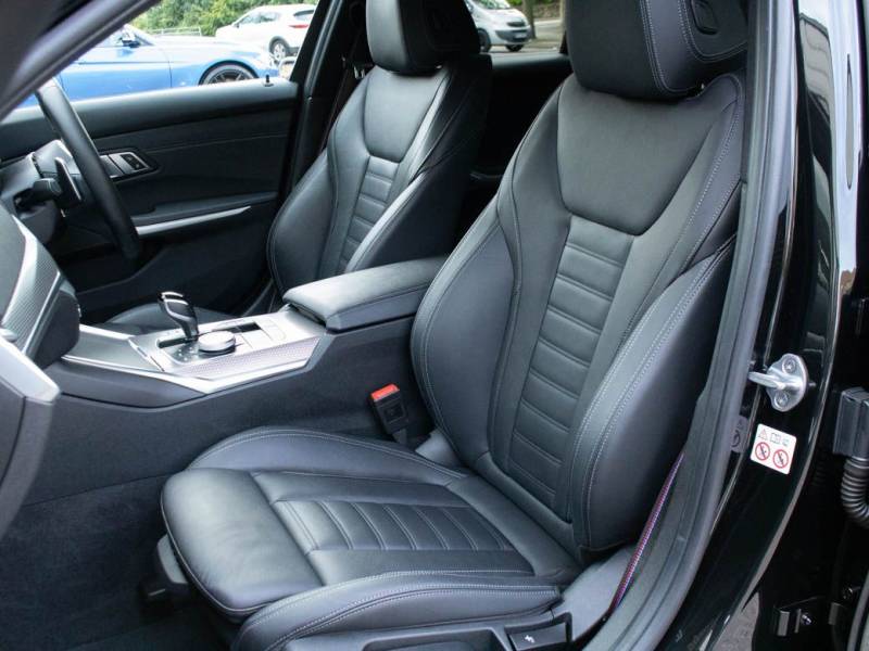 BMW 3 Series   Registered:2019(69)