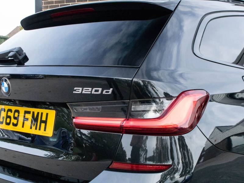 BMW 3 Series   Registered:2019(69)