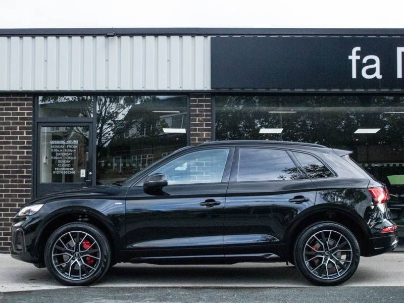 Audi Q5   Registered:2023(23)