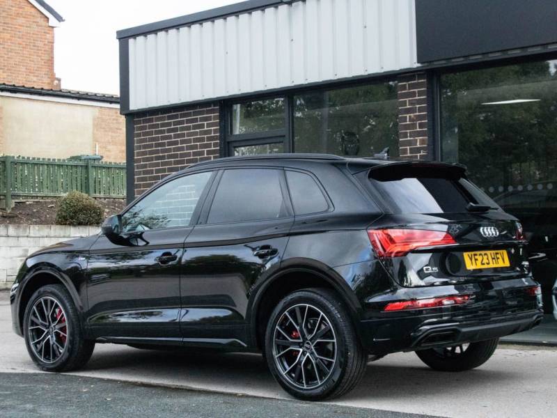 Audi Q5   Registered:2023(23)