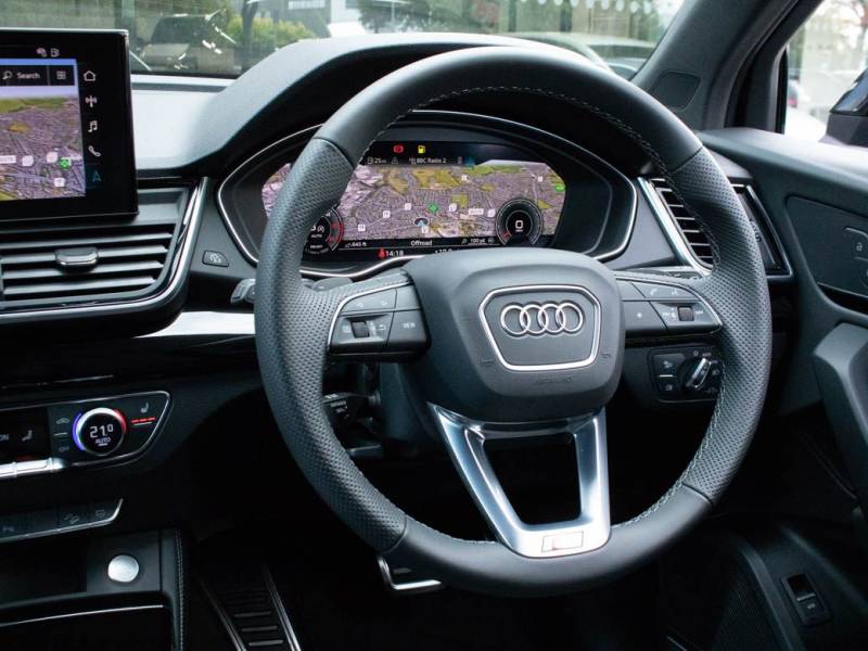 Audi Q5   Registered:2023(23)