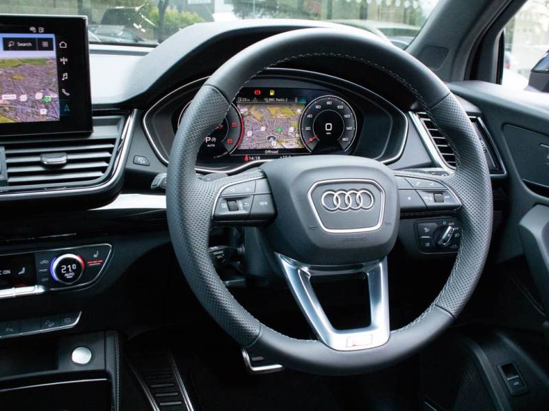 Audi Q5   Registered:2023(23)