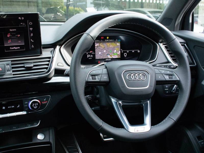 Audi Q5   Registered:2023(23)