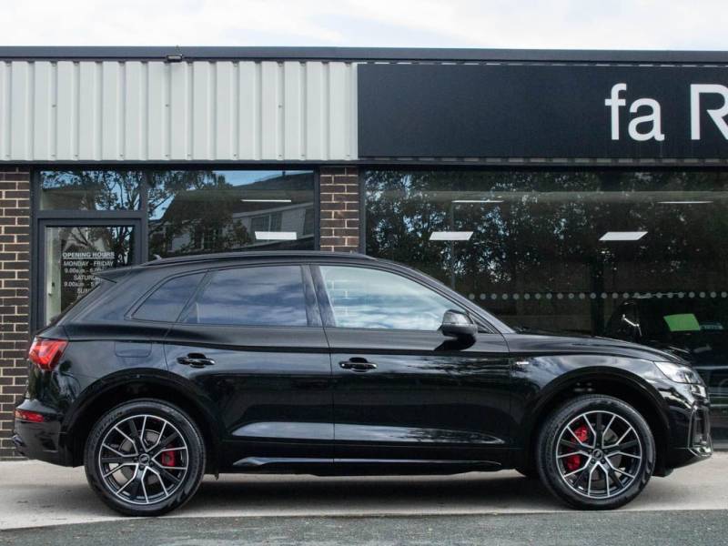 Audi Q5   Registered:2023(23)