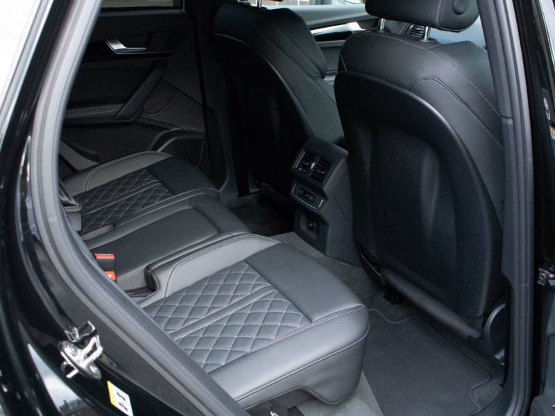 Audi Q5   Registered:2023(23)