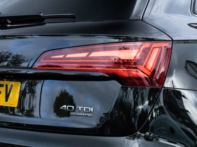 Audi Q5   Registered:2023(23)
