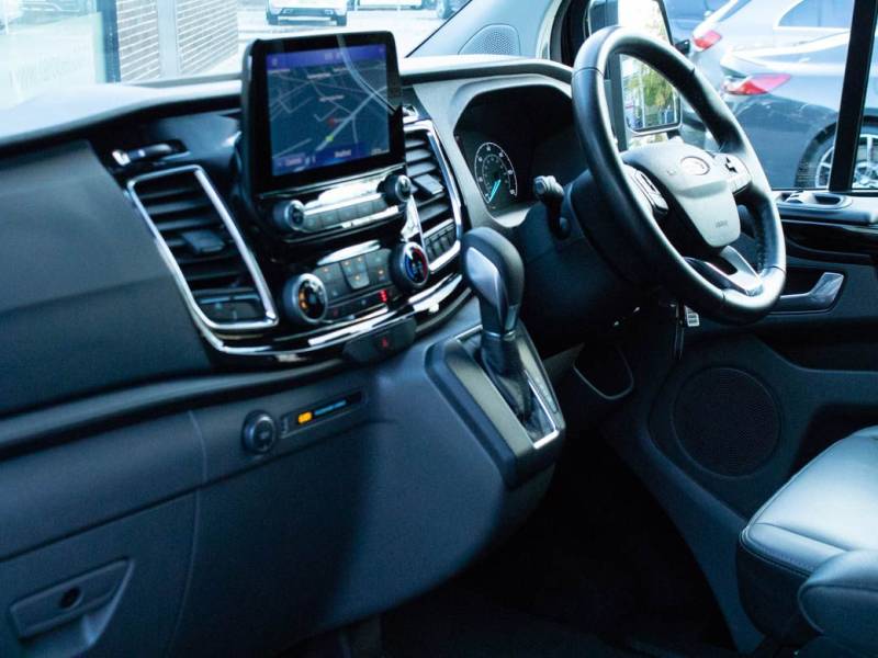 Ford Transit Custom   Registered:2021(21)