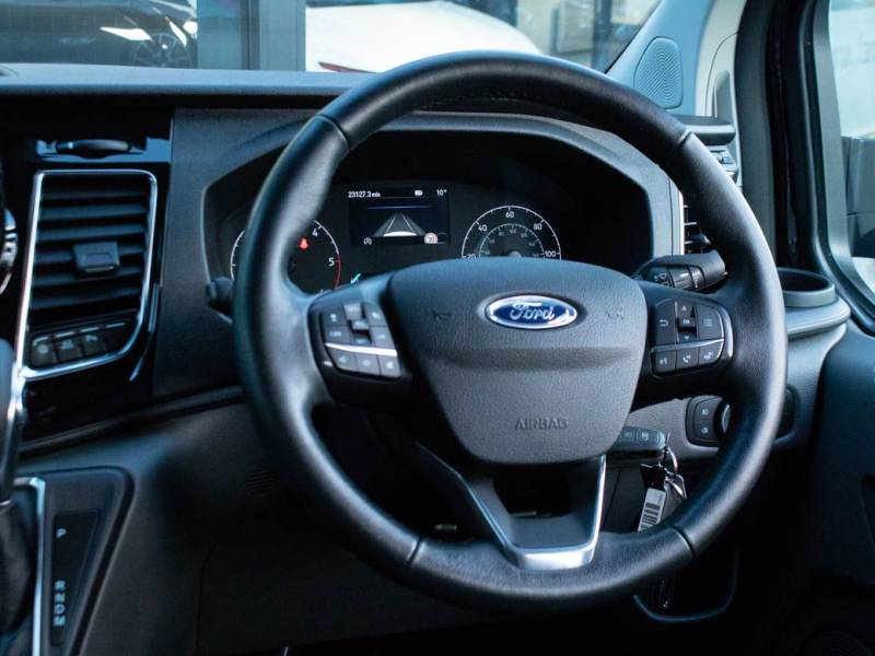 Ford Transit Custom   Registered:2021(21)