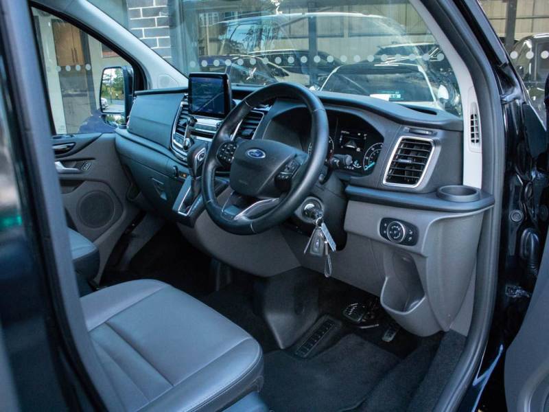 Ford Transit Custom   Registered:2021(21)