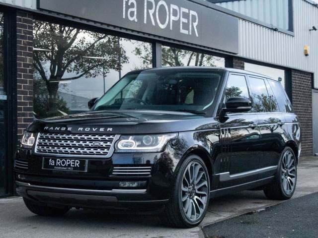 Land Rover Range Rover 3.0 TDV6 Vogue SE AWD Auto Estate Diesel Barolo Black Metallic