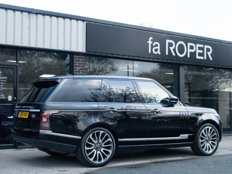 Land Rover Range Rover   Registered:2016(66)