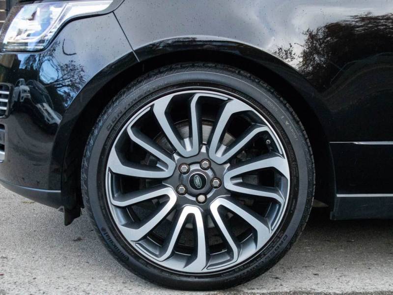 Land Rover Range Rover   Registered:2016(66)