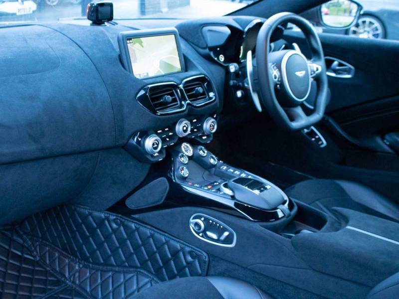 Aston Martin Vantage   Registered:2019(69)