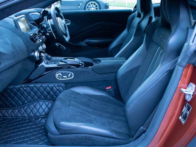 Aston Martin Vantage   Registered:2019(69)