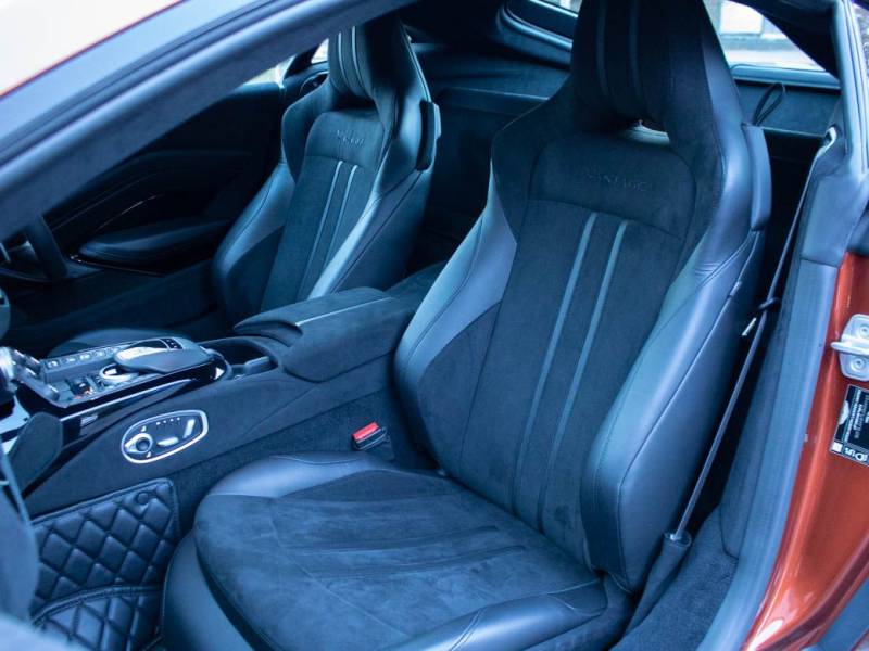 Aston Martin Vantage   Registered:2019(69)