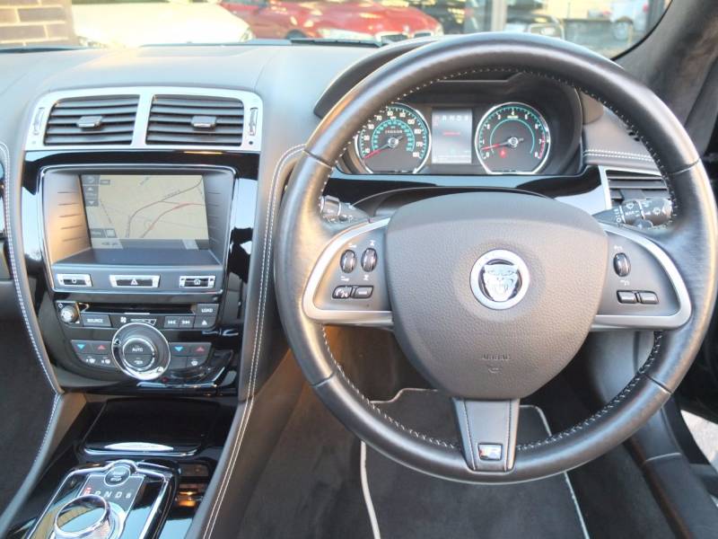 Jaguar XK   Registered:2013(13)