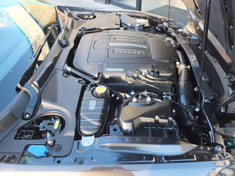 Jaguar XK   Registered:2013(13)