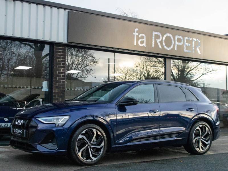 Audi E Tron   Registered:2022(72)