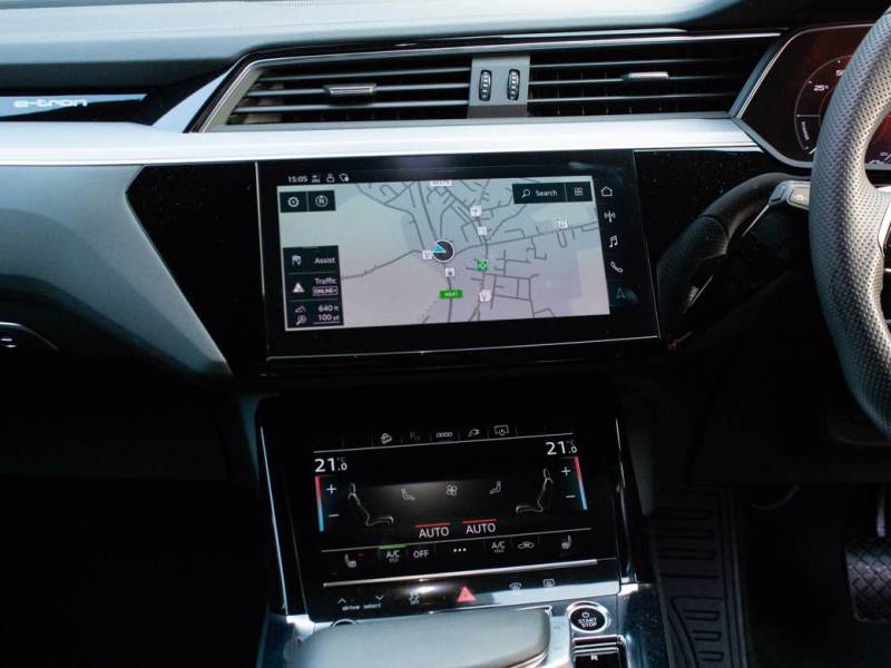 Audi E Tron   Registered:2022(72)