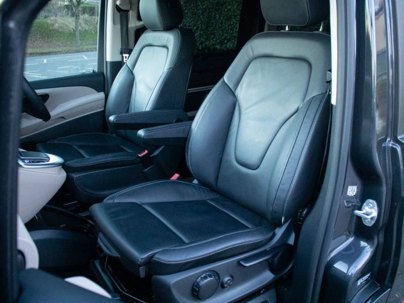 Mercedes Benz V Class   Registered:2022(72)