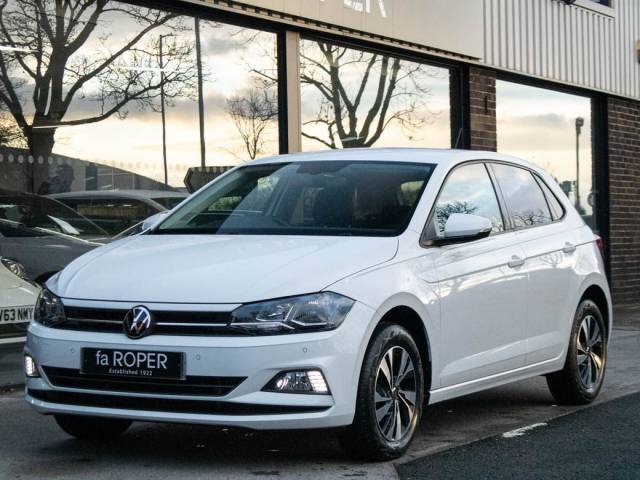Volkswagen Polo 1.0 TSI Match 95ps Hatchback Petrol Pure White