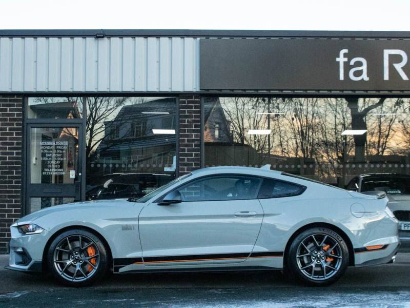 Ford Mustang   Registered:2022(72)