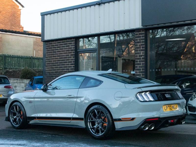 Ford Mustang   Registered:2022(72)