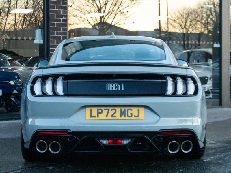 Ford Mustang   Registered:2022(72)