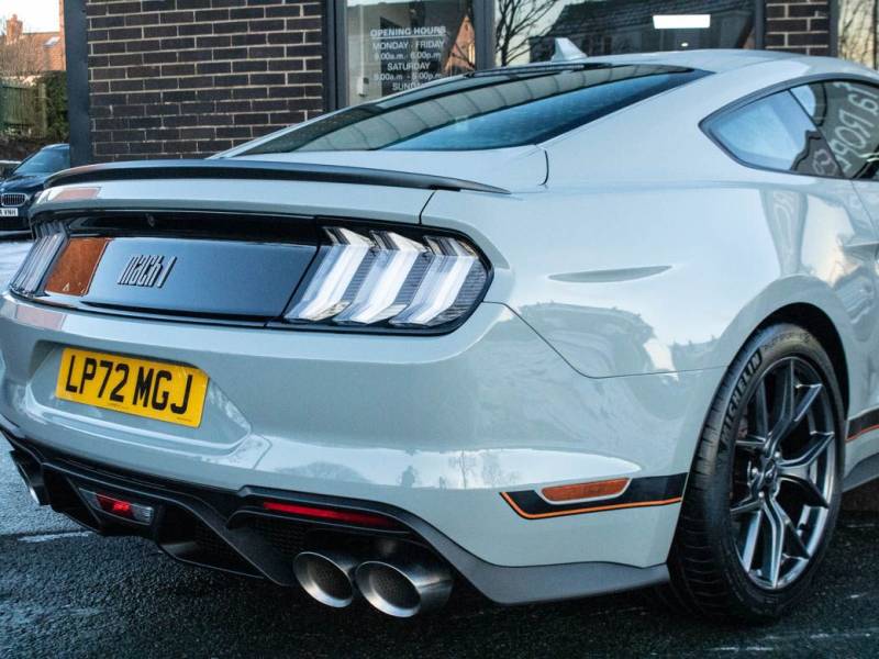 Ford Mustang   Registered:2022(72)