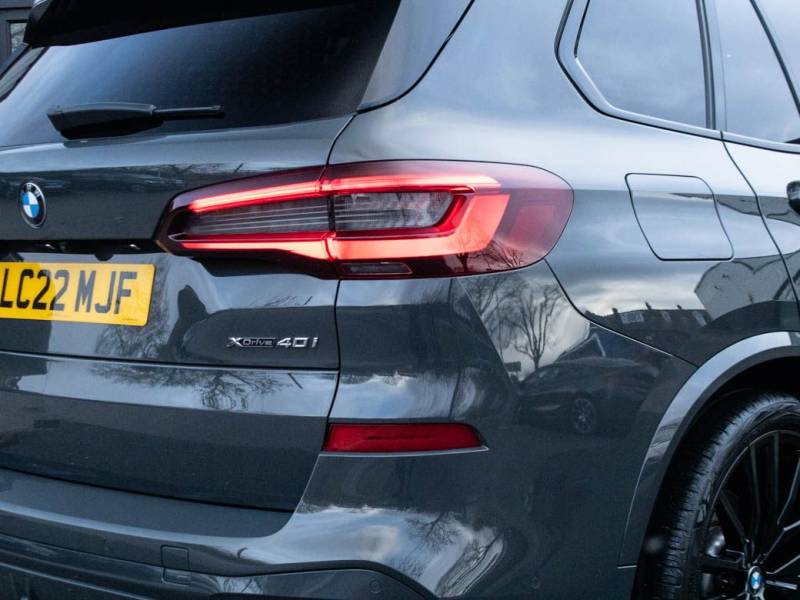 BMW X5   Registered:2022(22)