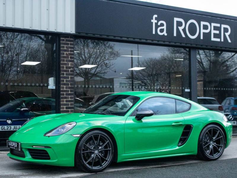 Porsche Cayman 718   Registered:2021(21)