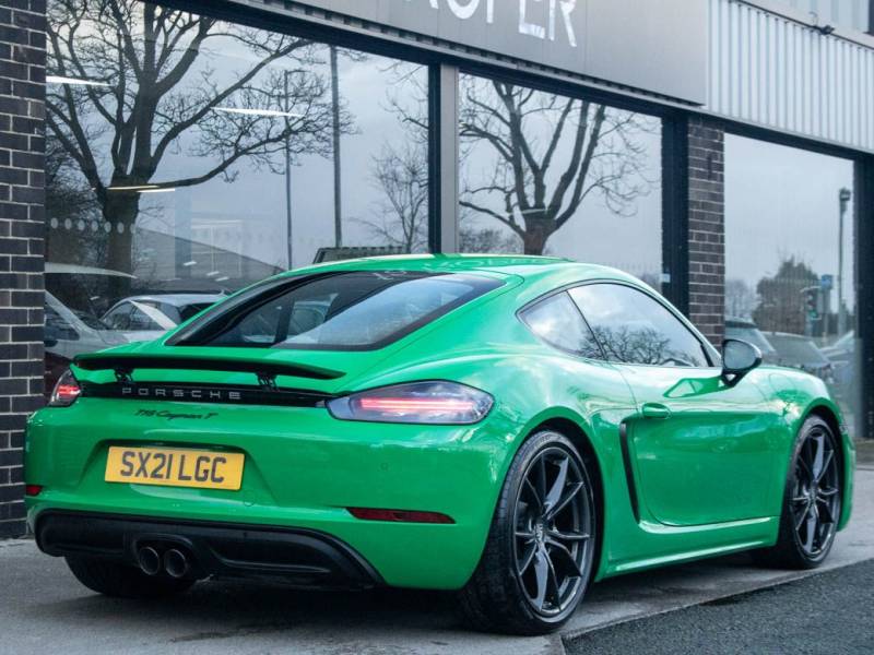 Porsche Cayman 718   Registered:2021(21)