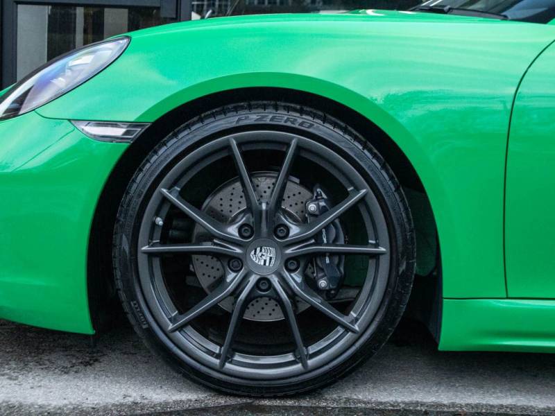 Porsche Cayman 718   Registered:2021(21)