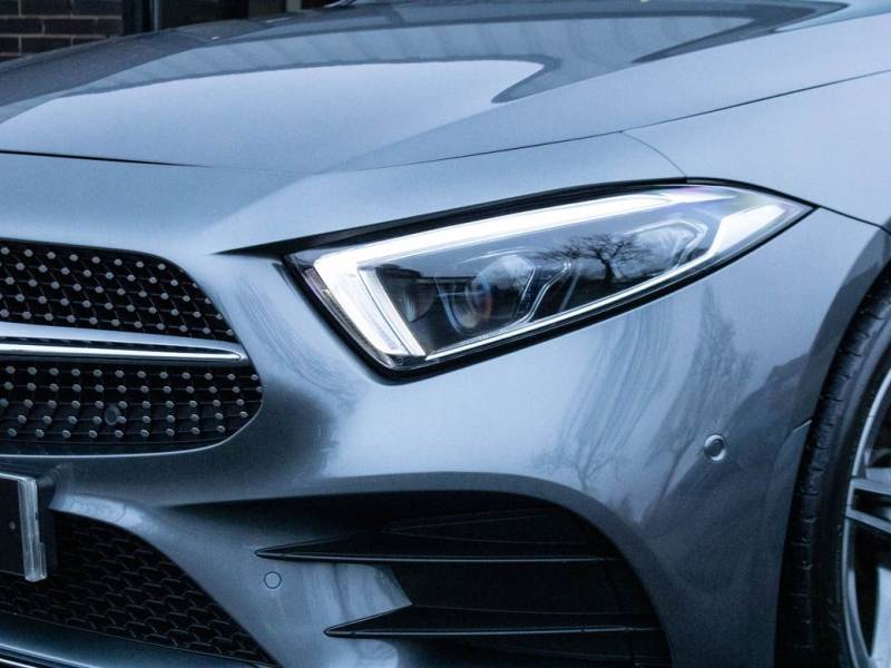 Mercedes Benz CLS   Registered:2018(18)