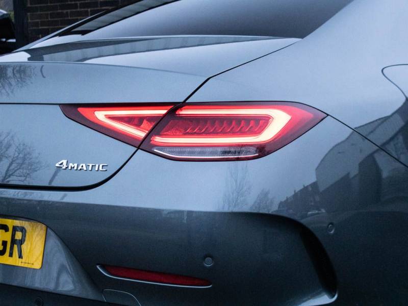 Mercedes Benz CLS   Registered:2018(18)