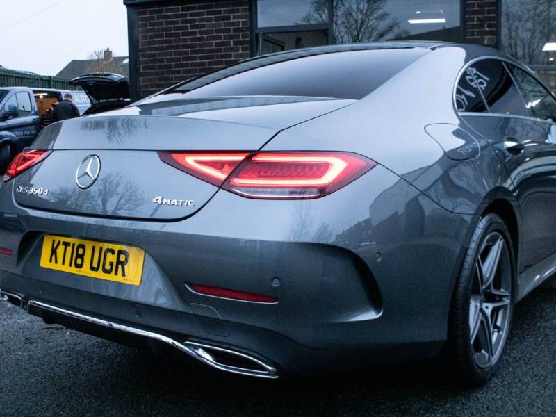 Mercedes Benz CLS   Registered:2018(18)