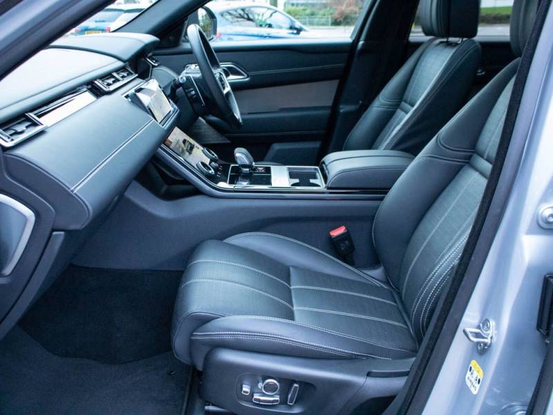 Land Rover Range Rover Velar   Registered:2021(21)