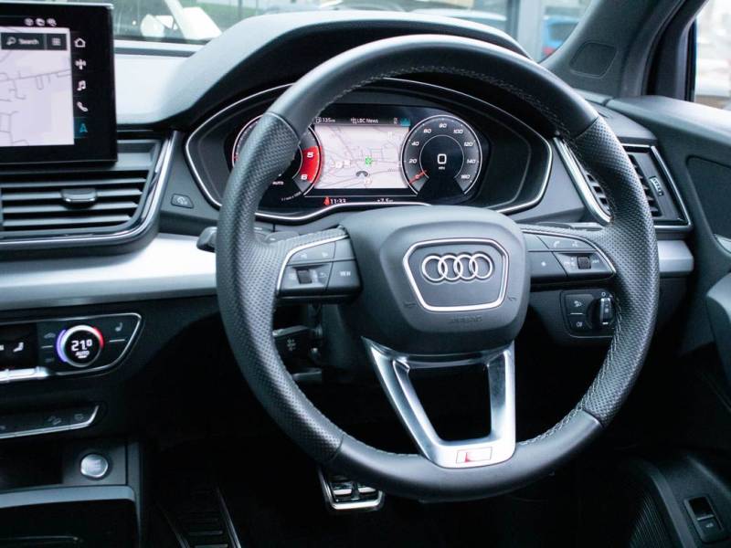 Audi Q5   Registered:2021(71)